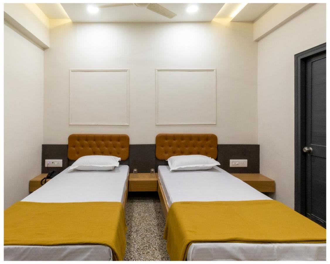 Prince Residency Club House Jāmnagar エクステリア 写真